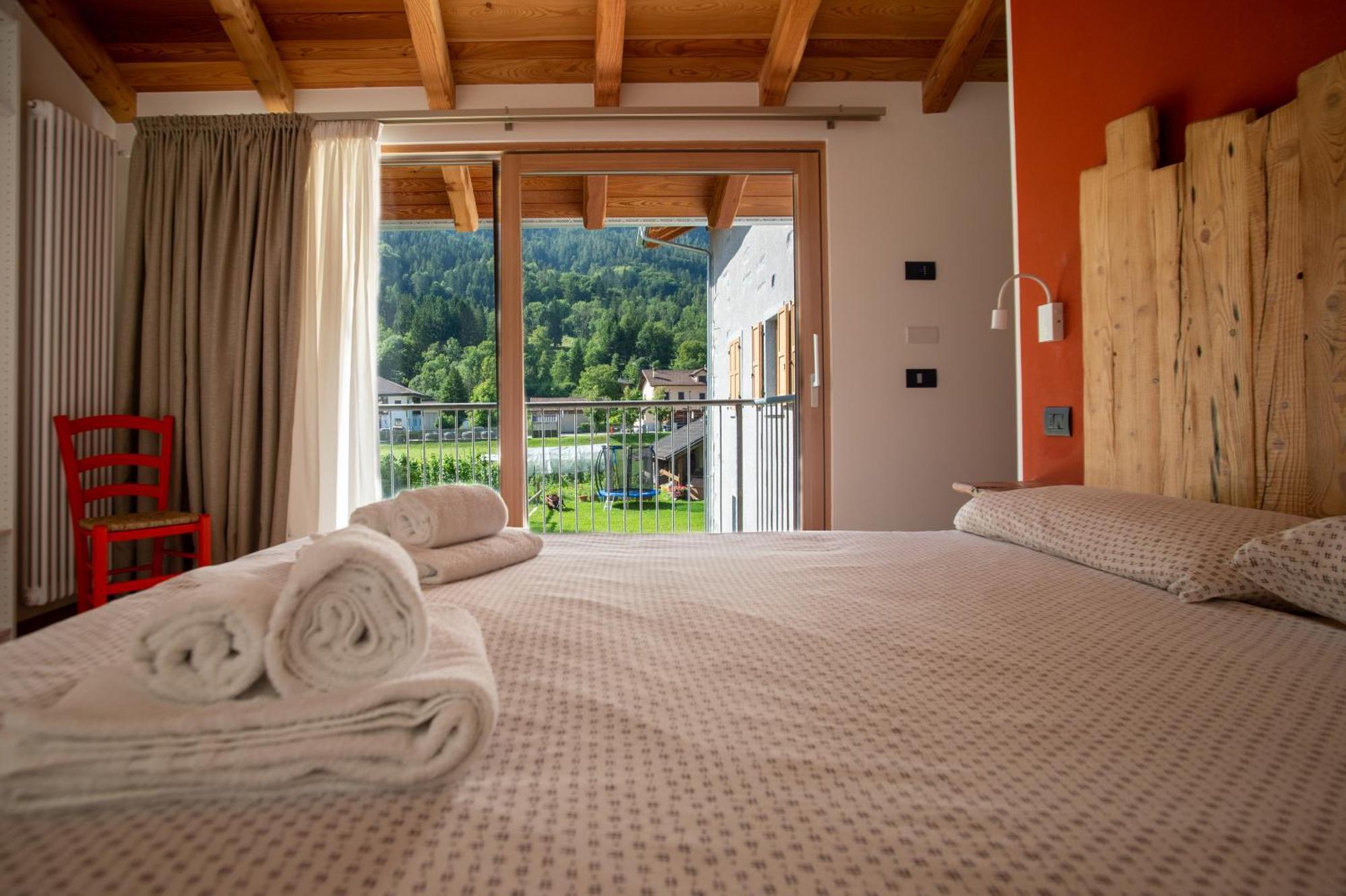 La Lesivera Bed And Breakfast Tione di Trento Exterior photo